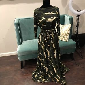 Camouflage maxi dress with waist belt